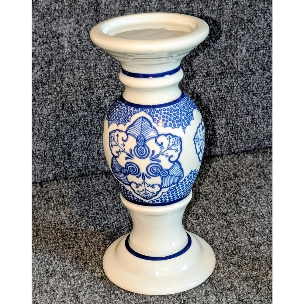 Vintage Porcelain Chinoiserie Blue & White Floral Mosaic Pillar Candle Holder